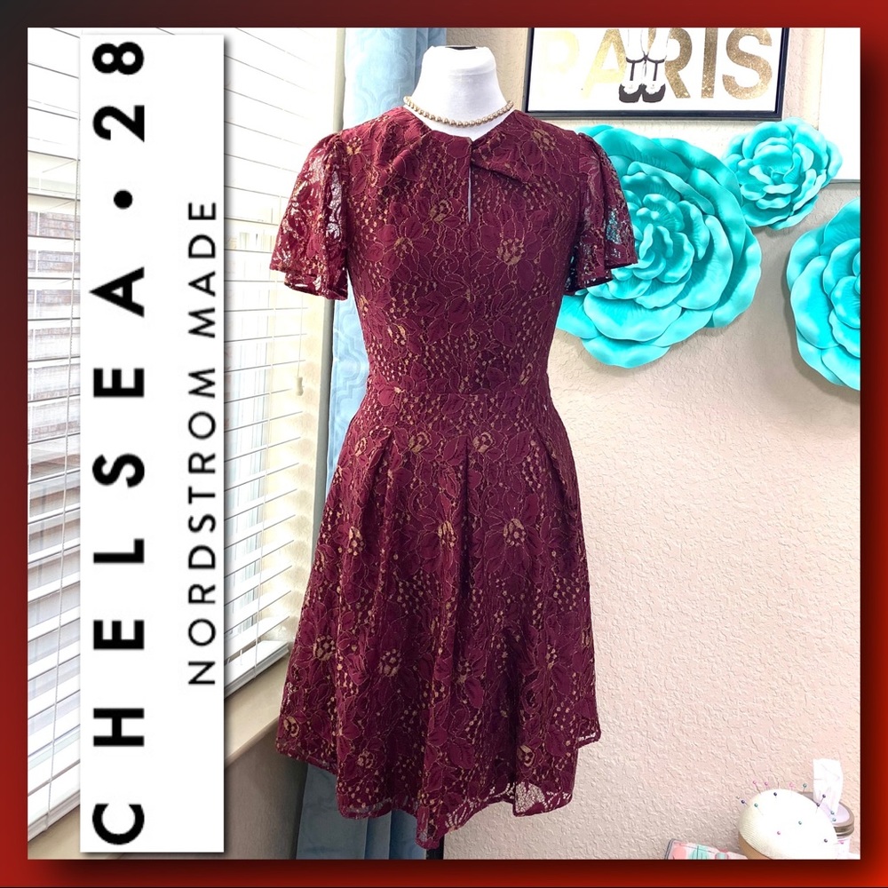 Chelsea28 Red Velvet/Burgundy Metallic Floral Lace Fit & Flare Dress
Size XXS - Picture 3 of 14
